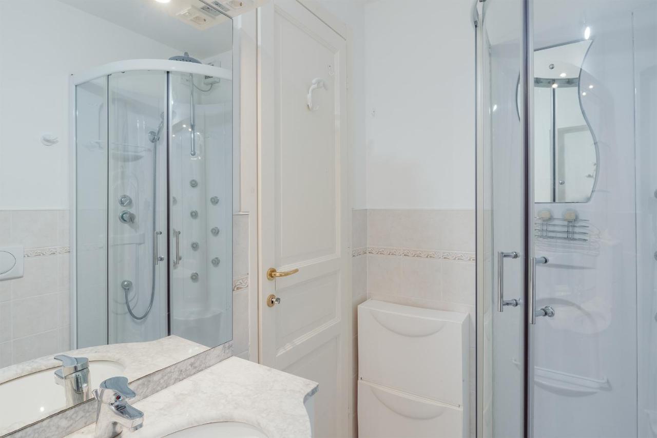 Sanremo Amazing Apartment With Private Parking Exterior photo