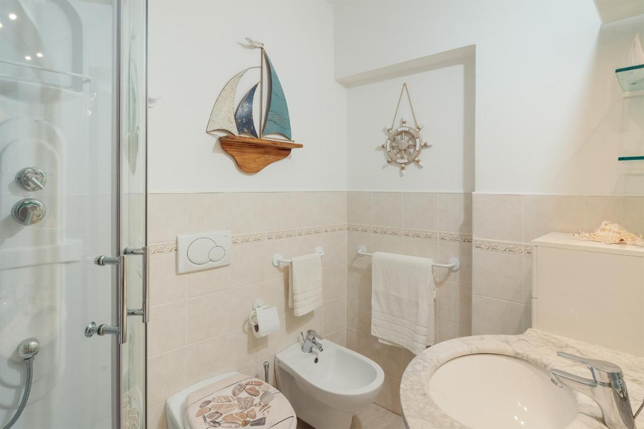 Sanremo Amazing Apartment With Private Parking Exterior photo