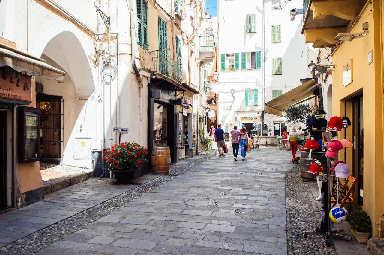 Sanremo Amazing Apartment With Private Parking Exterior photo